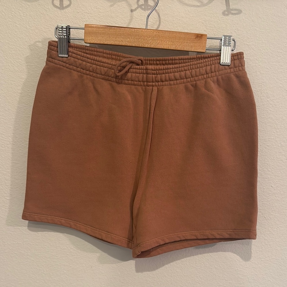 NWT Small Skims Tigers Eye Outdoor Fleece Shorts!